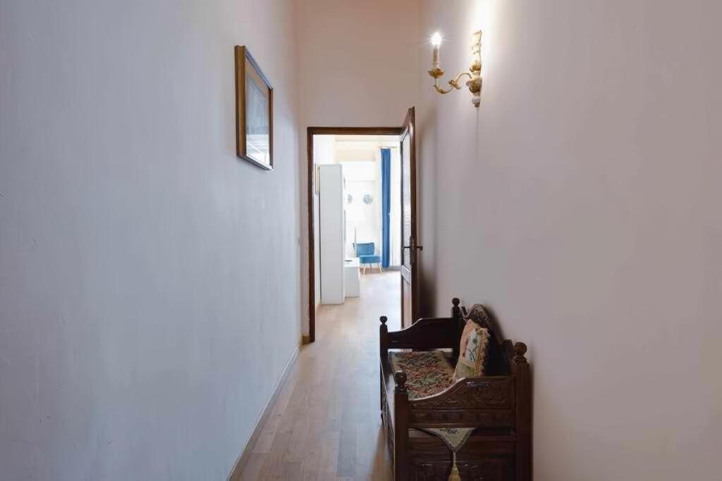 Ghibellina Elegant With 4 Bedrooms Apartment Florence
