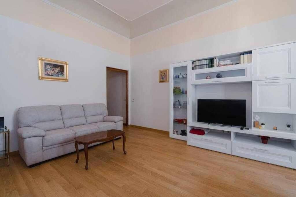 Apartment Ghibellina Elegant With 4 Bedrooms